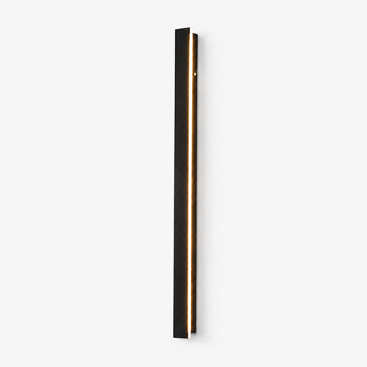 Avrn Aetheria 15.7 inch slim exterior wall light