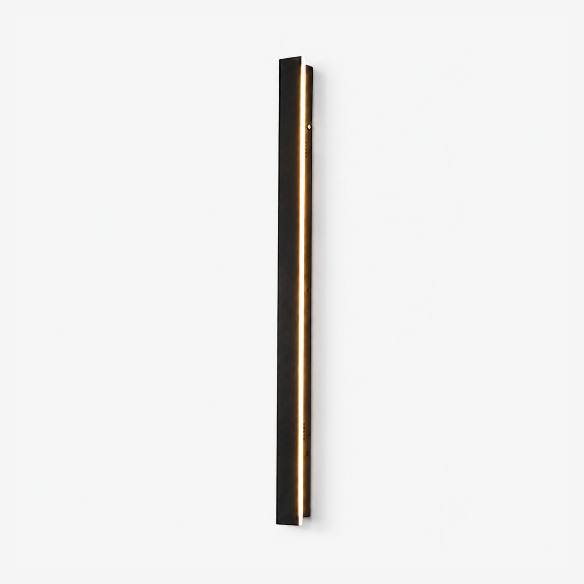Avrn Aetheria 23.6 inch slim exterior wall light