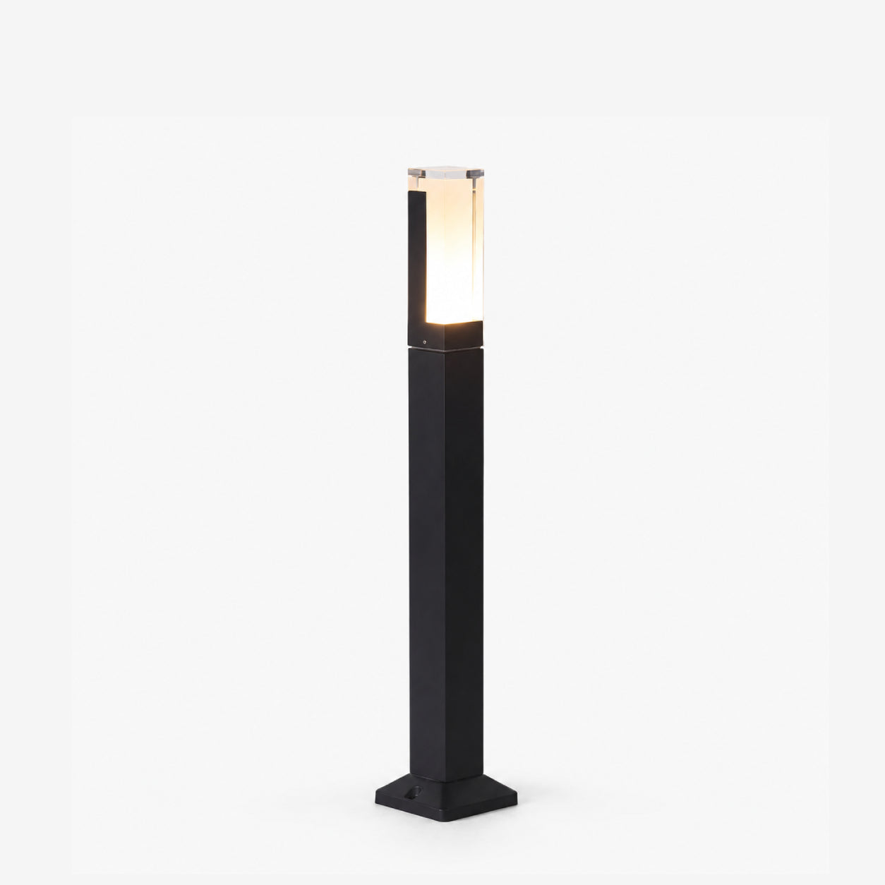 Avrn Aurex waterproof bollard light detail