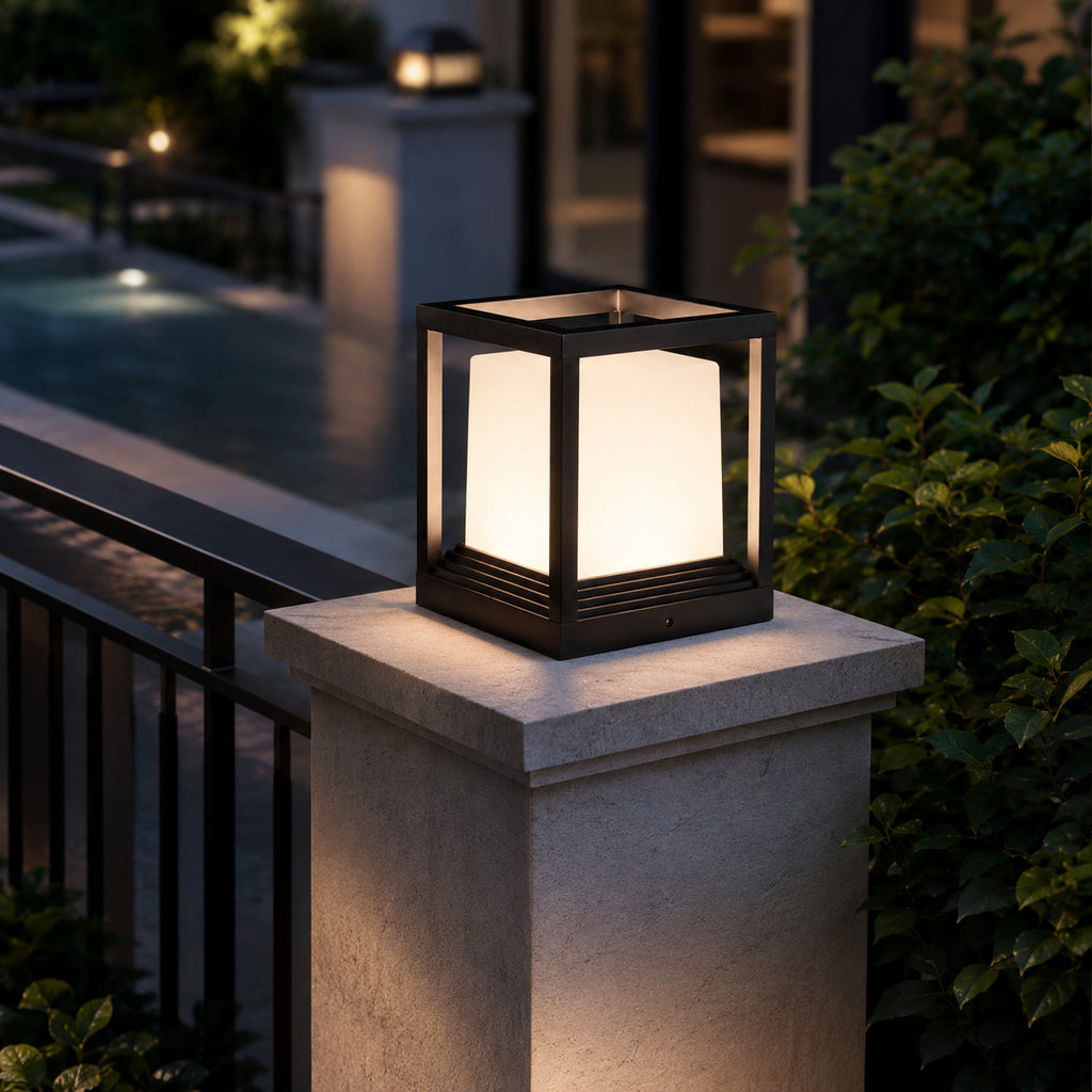 Avrn Lcavro cube outdoor bollard light