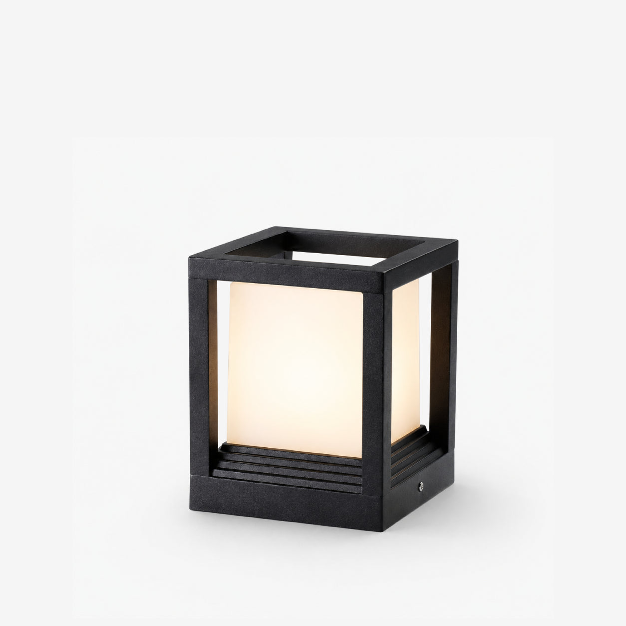 Avrn Lcavro 5.9 inch cube bollard light