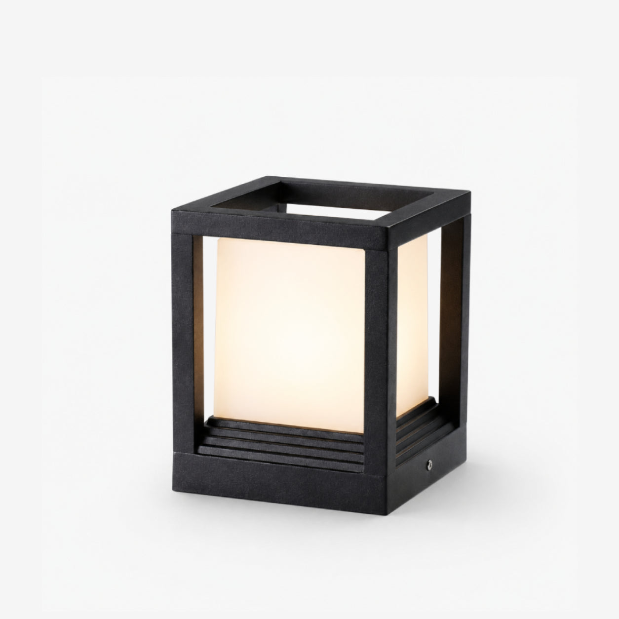 Avrn Lcavro 10.2 inch cube bollard light