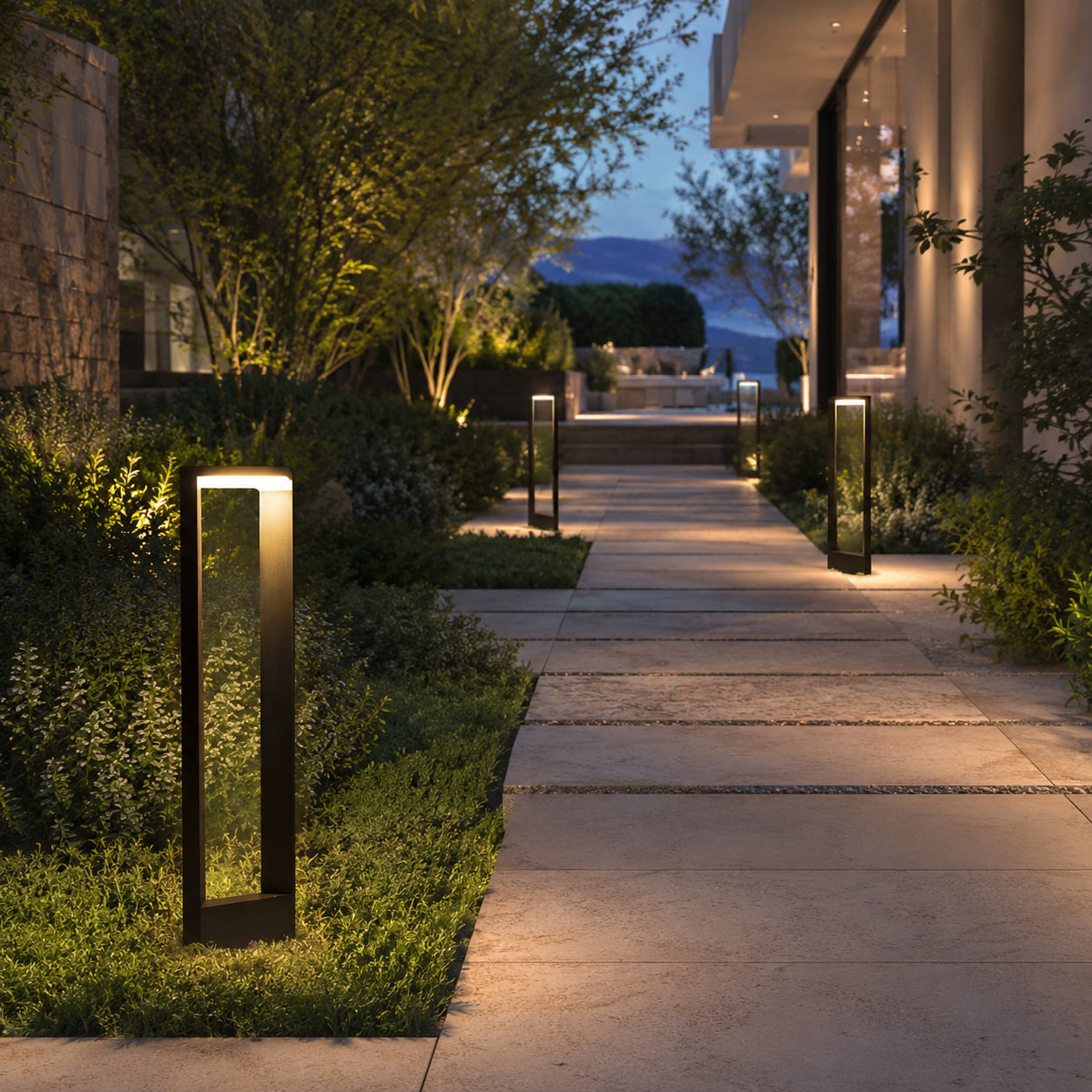Avrn Velo modern IP65 garden path light